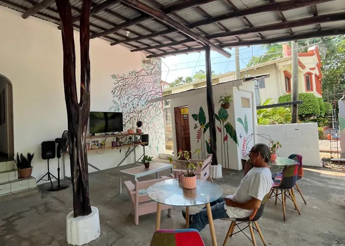Tsunami * Tamarindo